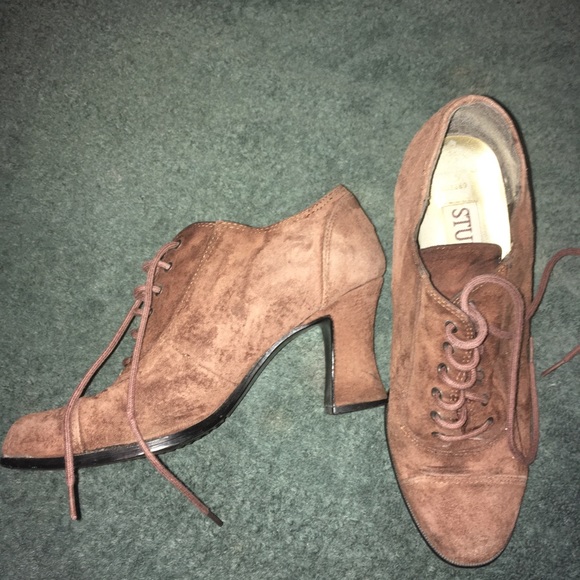 Suede Lace up booties - Picture 2 of 3
